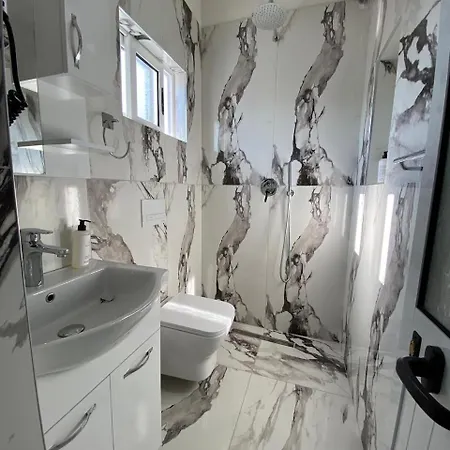 Eagle 2a Apartment Tirana